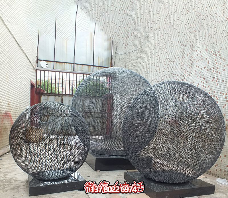 高级不锈钢镂空球体装饰雕塑