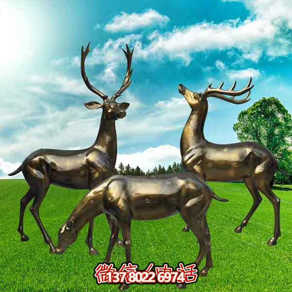仿铜梅花鹿雕塑，装点玻璃钢园林