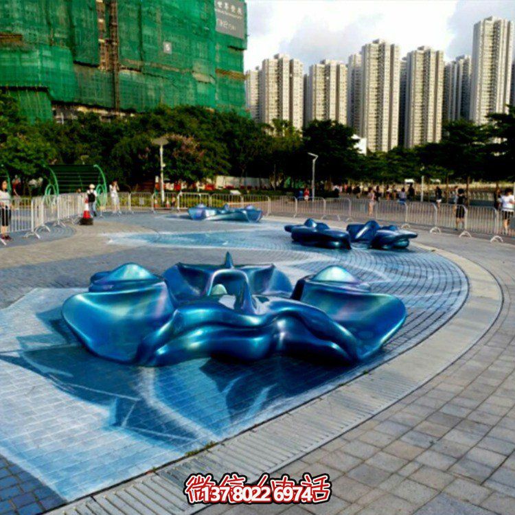 大型不锈钢景观雕塑