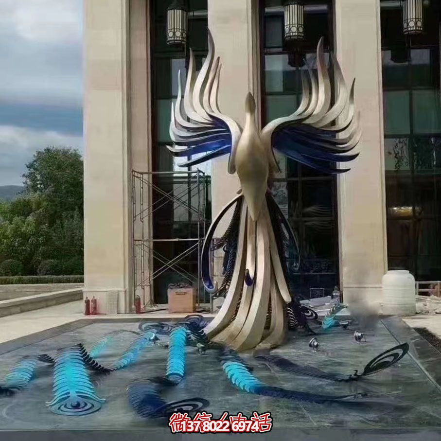 酒店装饰艺术——不锈钢镜面彩绘凤凰雕塑