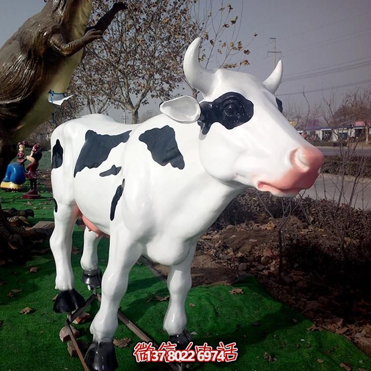玻璃钢制仿真奶牛摆件，装点你的户外农场