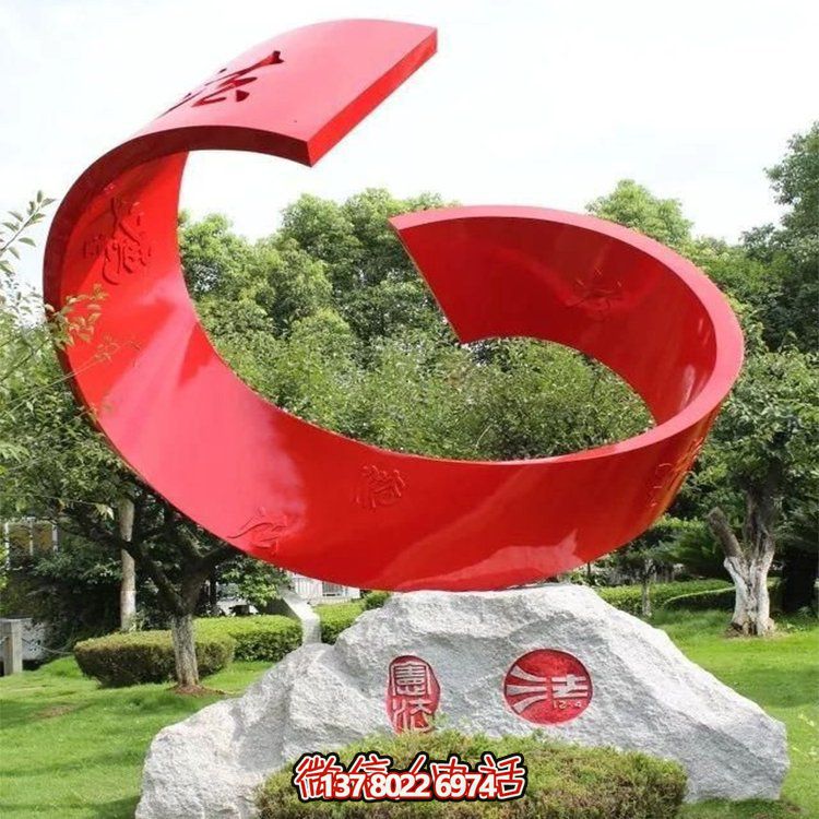 大型不锈钢彩绘雕塑，点缀户外园林景观