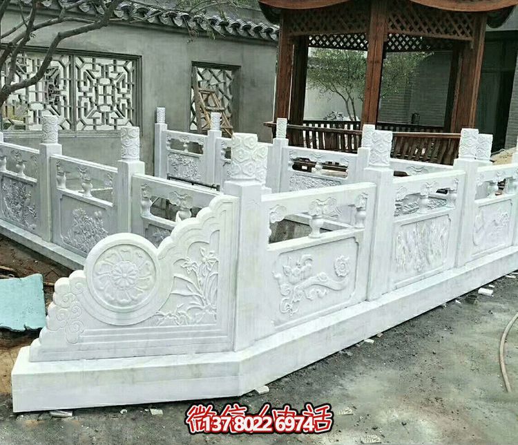 唯美古典庭院，池塘装饰雕塑，汉白玉栏杆