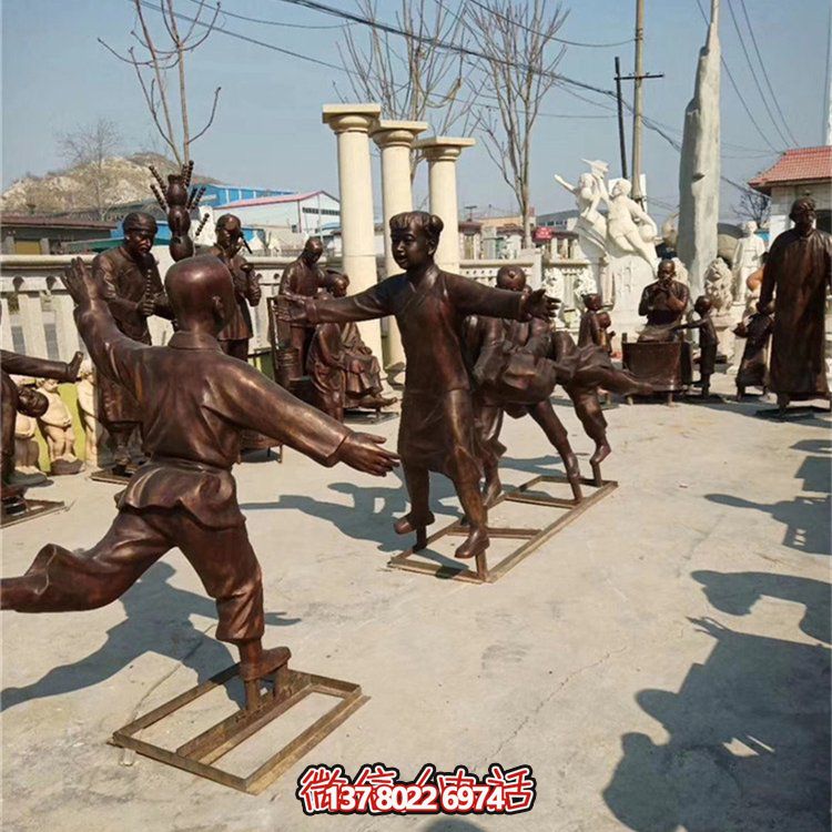 仿铜玻璃钢老鹰捉小鸡游戏景观小品