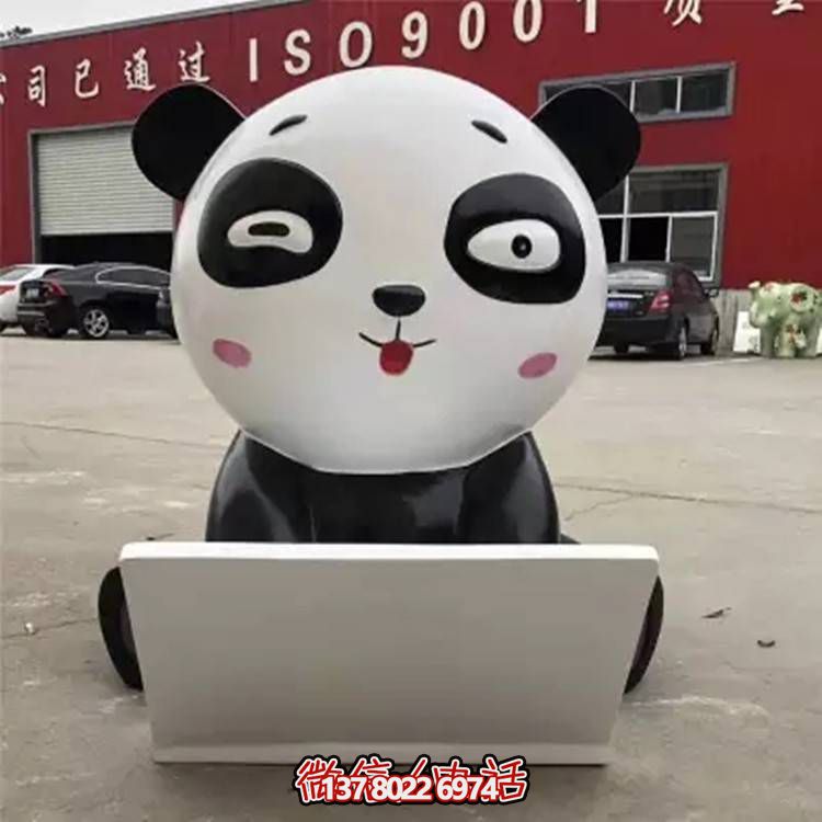 玻璃钢熊猫雕塑