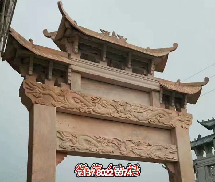 晚霞红·石雕牌坊记录村庄建设的印记