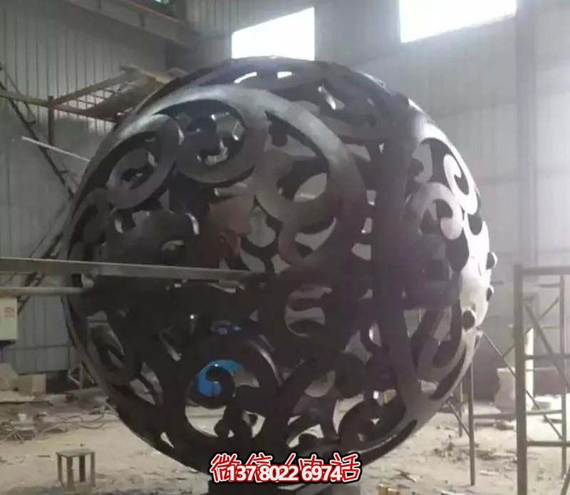 公园铸铜镂空球雕塑