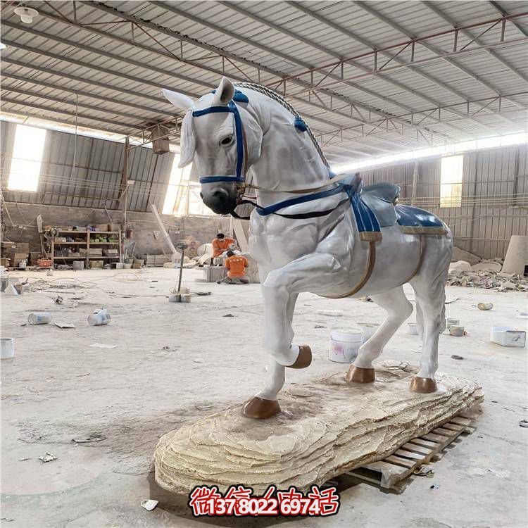 园林装饰仿真马雕塑——在你的花园里尽情欣赏