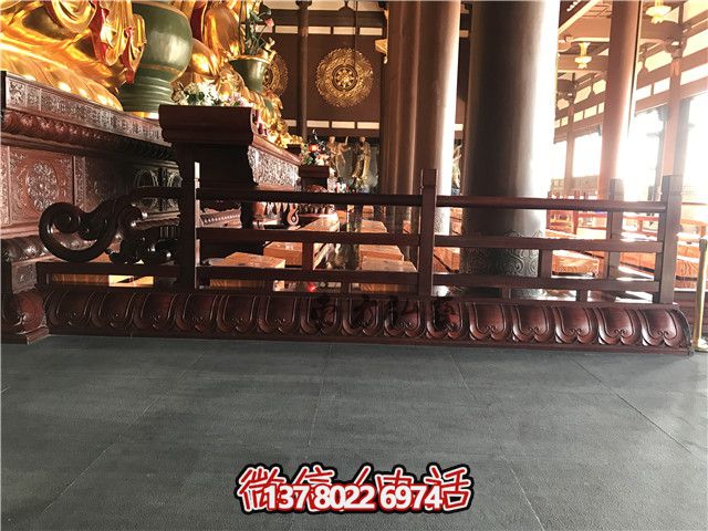 铸铜栏杆——现代简约风格，兼具实用性和艺术美感