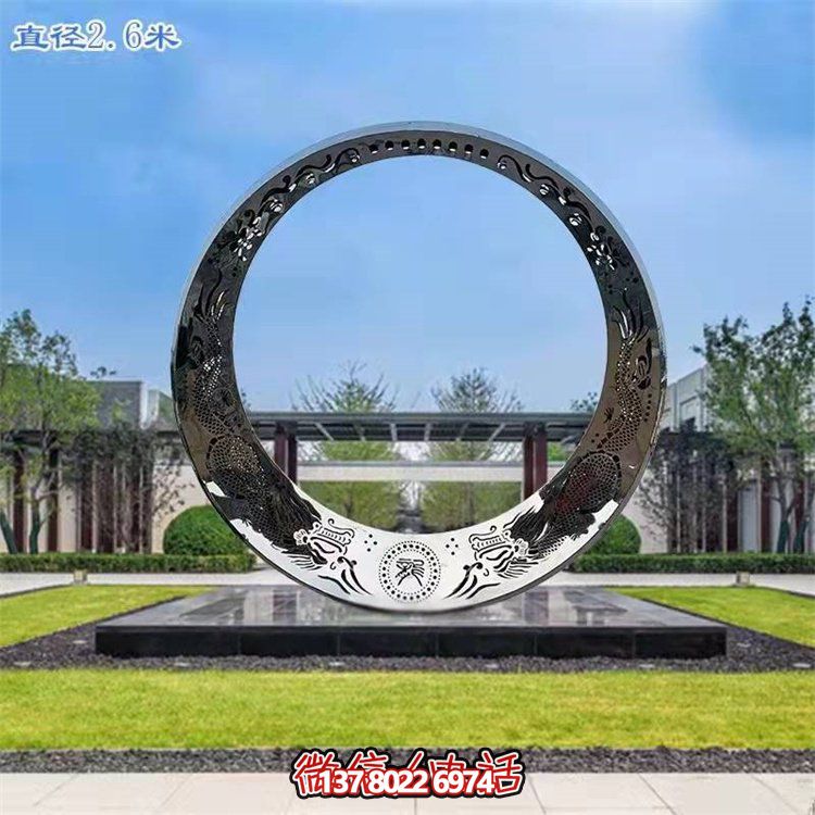 华丽多彩的不锈钢圆环水景雕塑