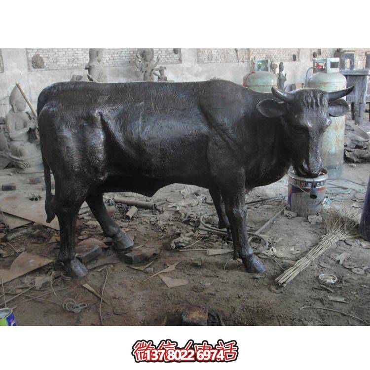 玻璃钢仿铜户外园林景观牛雕塑