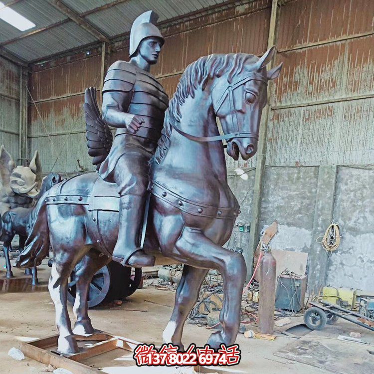 玻璃钢仿铜西方人物拿破仑骑马雕像广场摆件