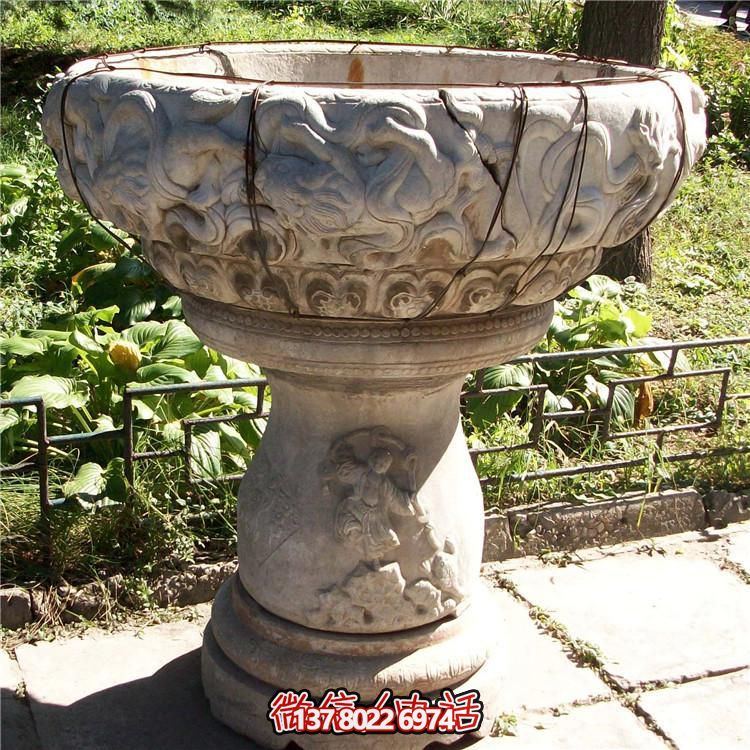 青石石雕户外园林景观大型花盆雕塑