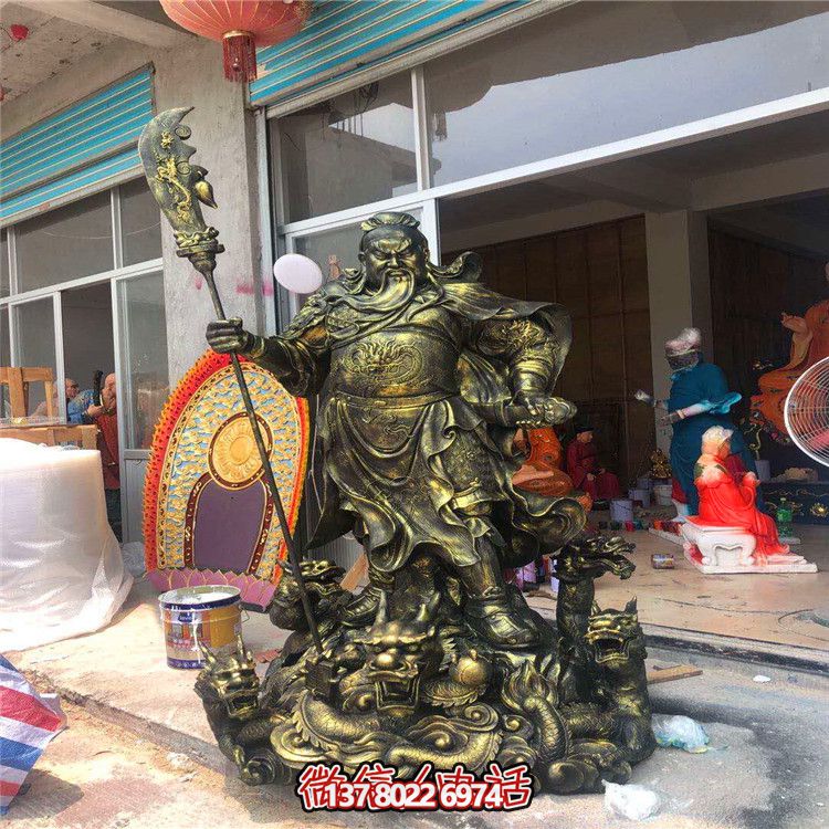 喷金烤漆大型景观仿铜关公雕塑