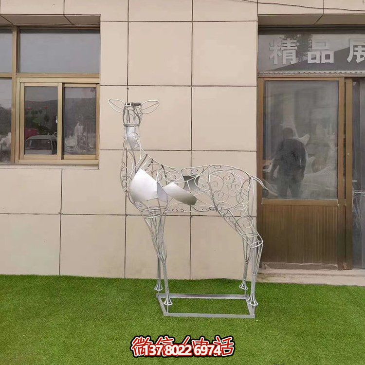 小区装饰不锈钢镂空梅花鹿雕塑