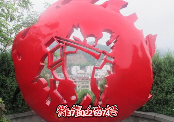 公园玻璃钢锻造镂空球雕塑