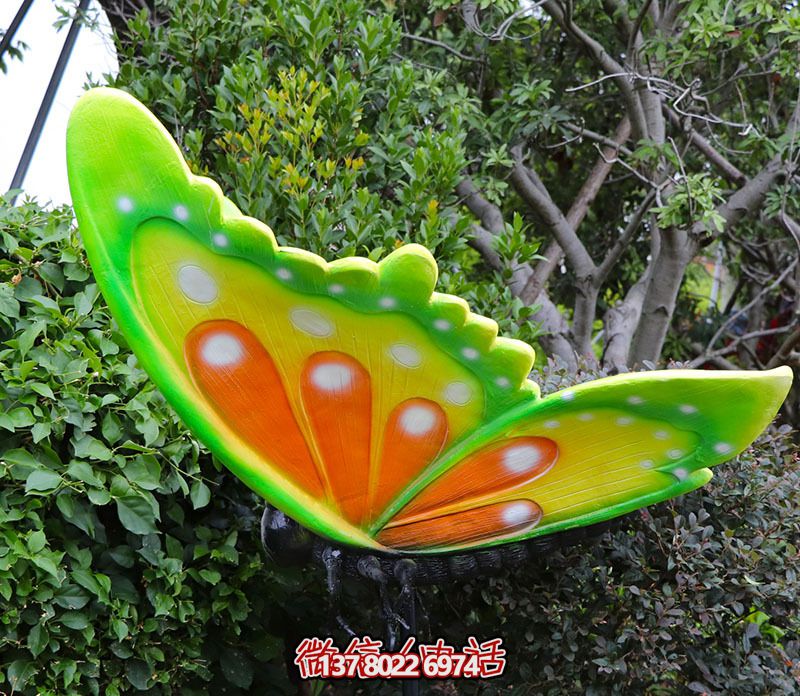 玻璃钢卡通农场蝴蝶雕塑