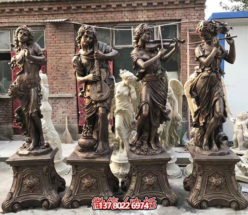 公园吹啦弹唱的西方人物吹奏雕塑