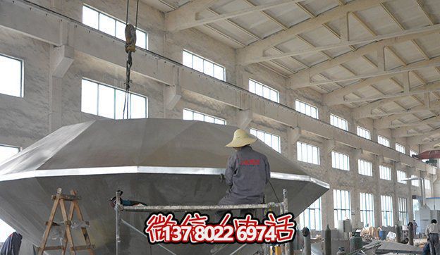 室内创意不锈钢切割钻石雕塑