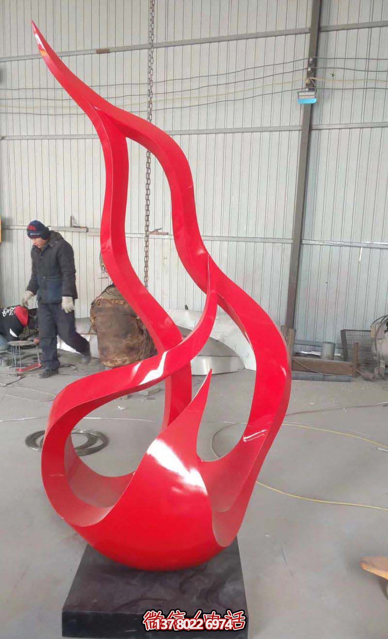景区院内红色火苗不锈钢彩带雕塑