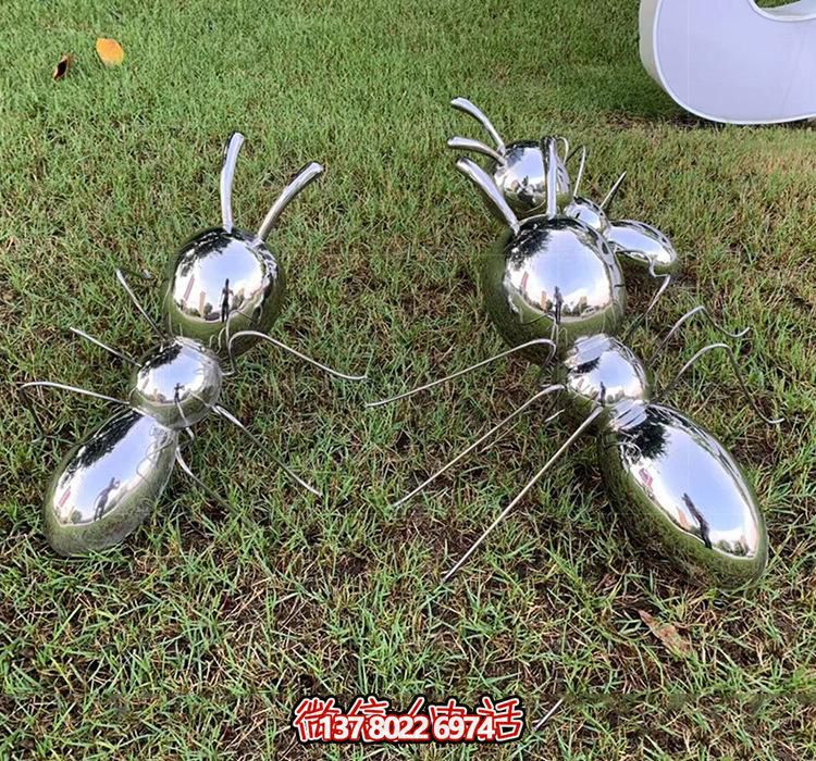 森林公园觅食抛光不锈钢蚂蚁雕塑