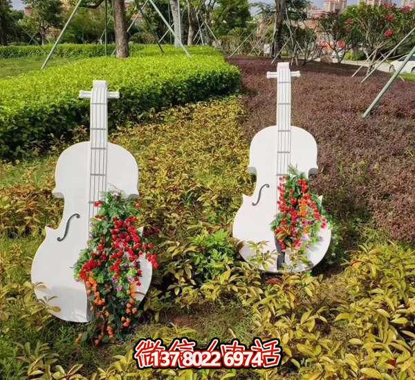 景区创意玻璃钢仿真乐器琴雕塑