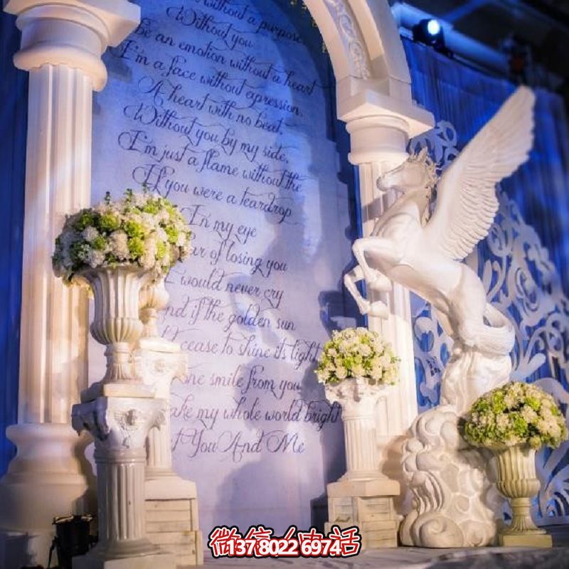 城堡舞台背景大型卡通动物模型泡沫雕塑