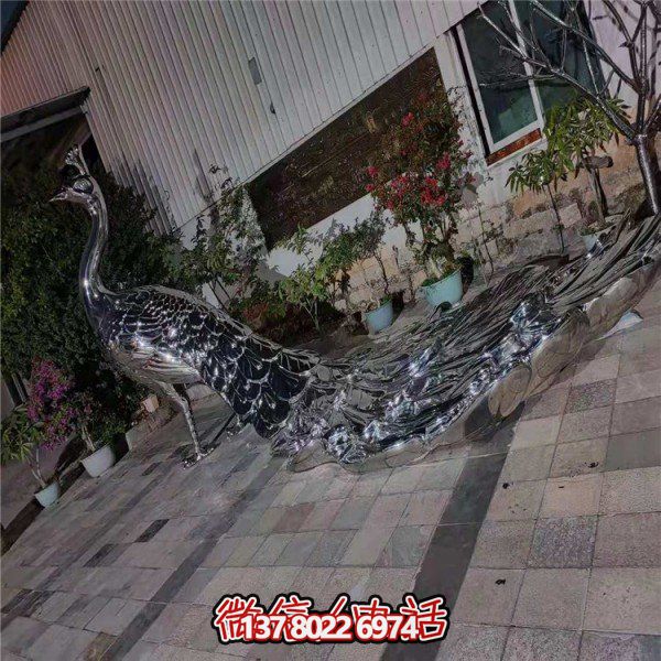 园林不锈钢镜面创意动物景观孔雀雕塑