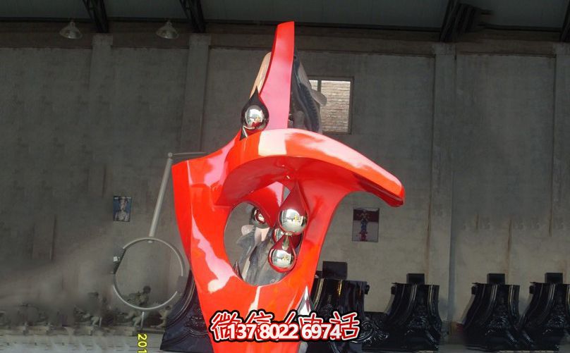 不锈钢抽象户外装饰美陈水滴雕塑