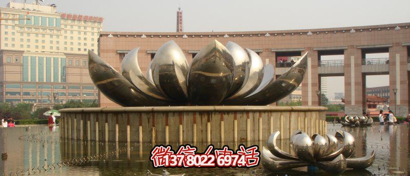 广场不锈钢创意抽象铁艺景观盛开的荷花雕塑