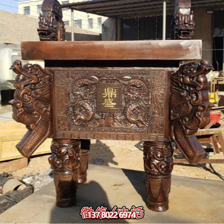 景区广场摆放方形青铜鼎雕塑