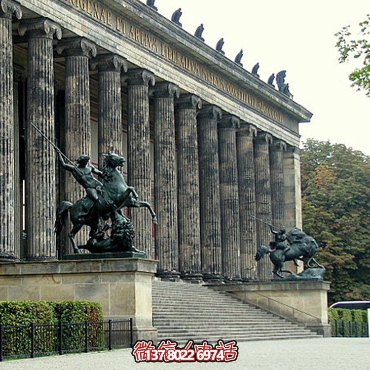 饭店玻璃钢仿铜园林景观骑马的人物雕塑