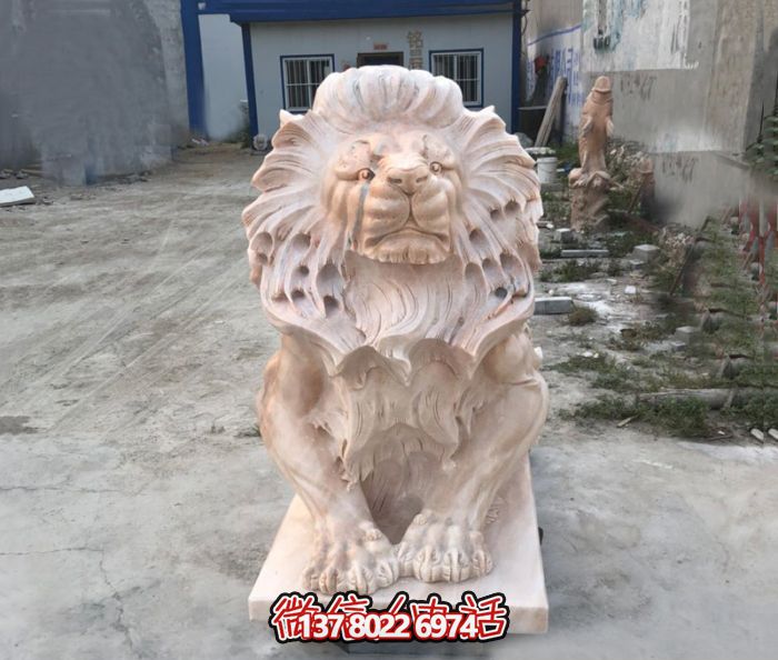 庭院大型仿真晚霞红石雕狮子雕塑