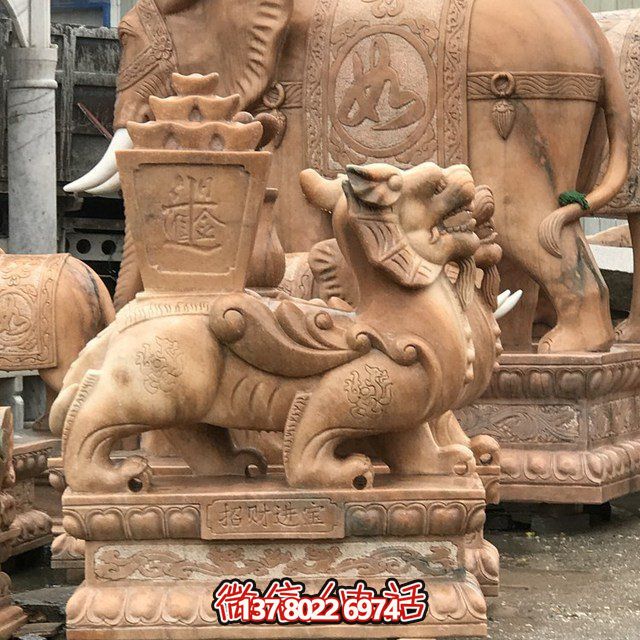 晚霞红石雕园林景观摆件户外大型麒麟雕塑