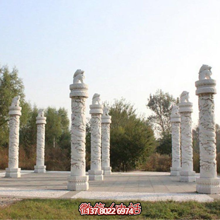 寺庙青石石龙柱寺庙祠堂青石龙柱雕塑