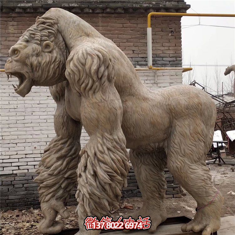 动物园玻璃钢仿铜大猩猩雕塑