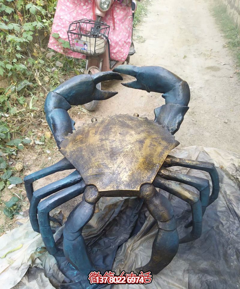 街道摆放的站立的不锈钢创意螃蟹雕塑