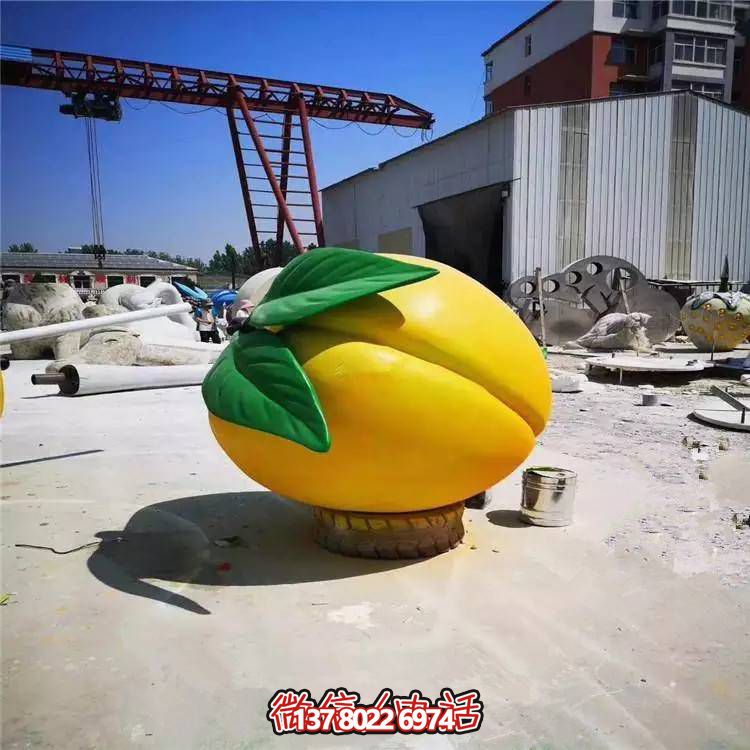 园林草地玻璃钢仿真水果黄桃雕塑