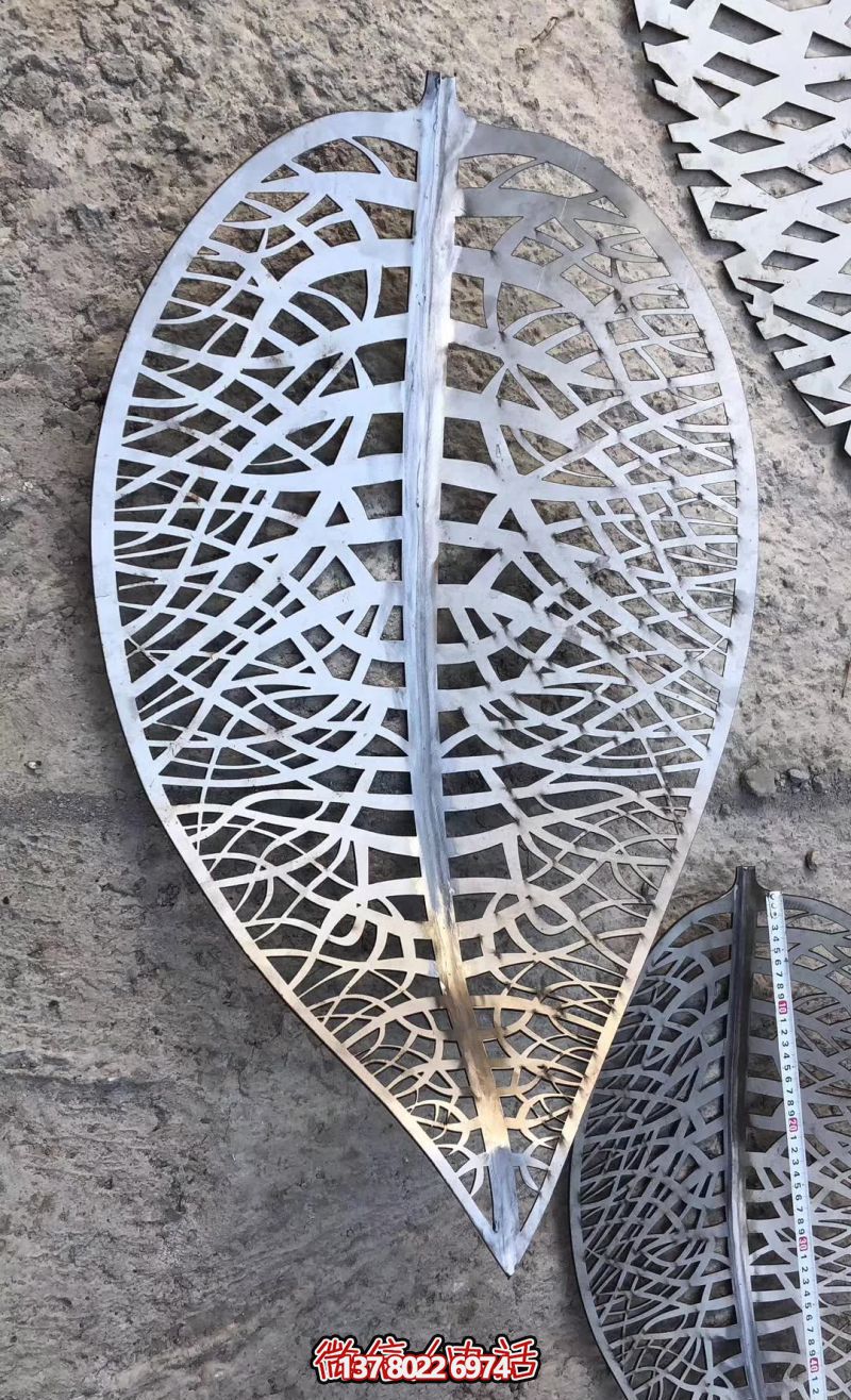 儿童游乐园抛光不锈钢树叶雕塑