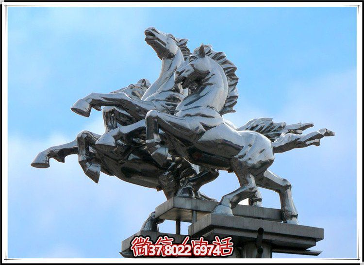 户外广场大型不锈钢镜面飞马雕塑