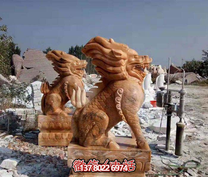 晚霞红石雕庭院别墅镇宅神兽麒麟雕塑