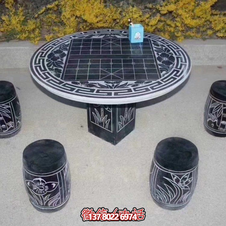 石雕户外园林景观石雕棋盘格人物雕塑