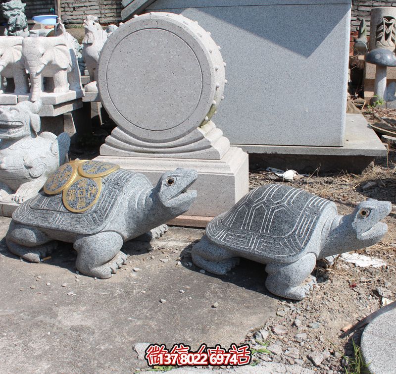 庭院创意大理石石雕行走的两只乌龟雕塑