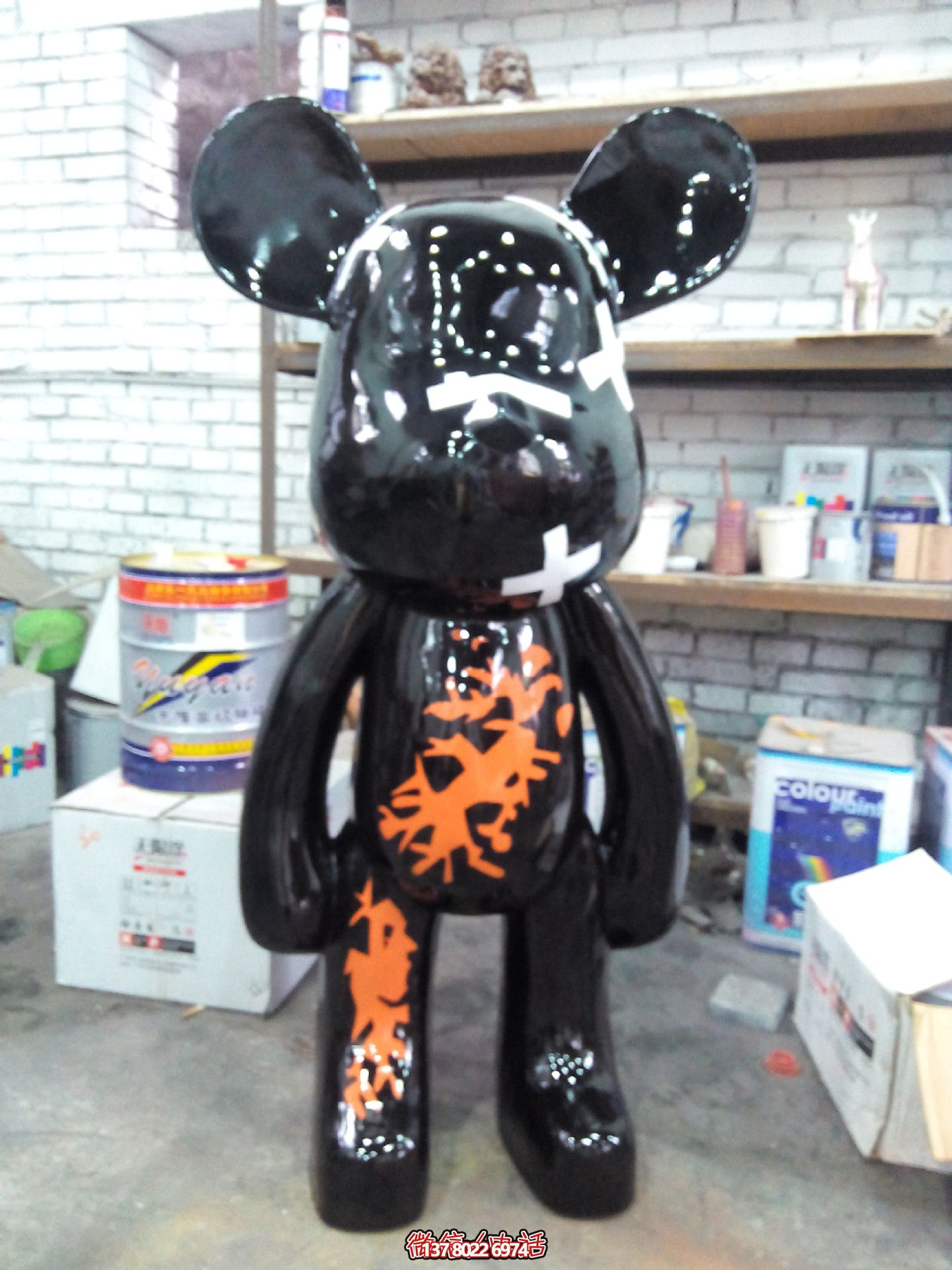 酒店商场潮流彩绘玻璃钢熊雕塑