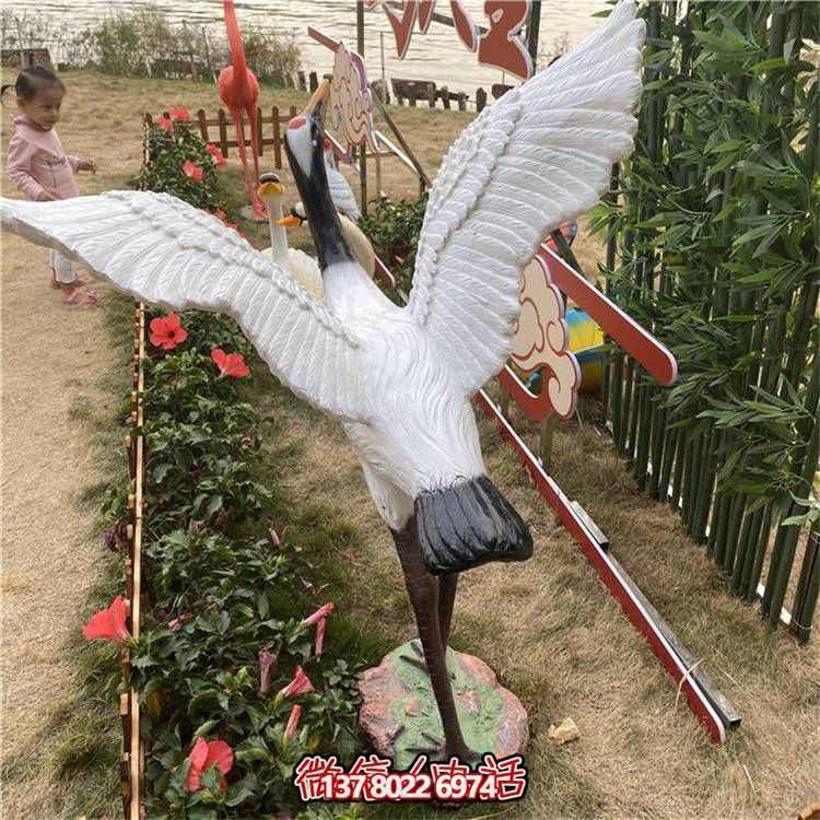 动物园池塘玻璃钢仿真动物仙鹤雕塑