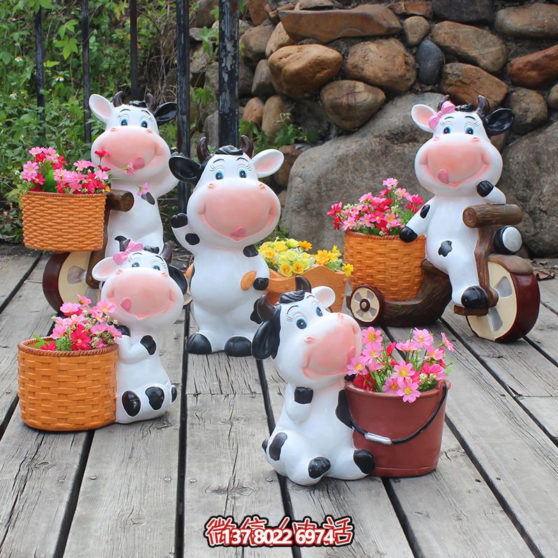 公园户外树脂彩绘卡通奶牛雕塑