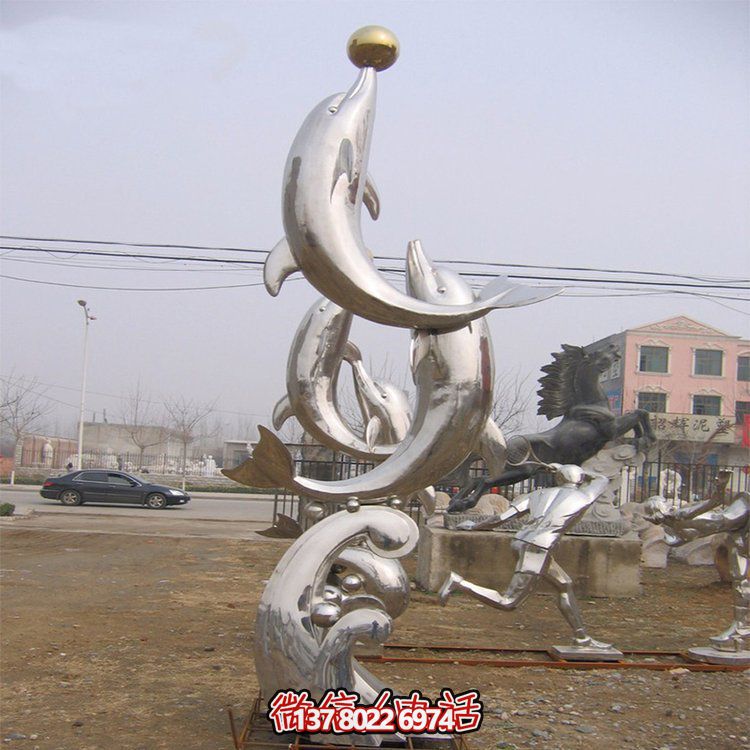 海洋馆户外水池摆放不锈钢镜面海豚小品雕塑