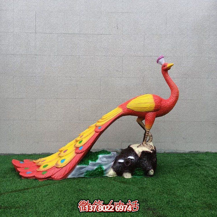 玻璃钢彩绘孔雀雕塑