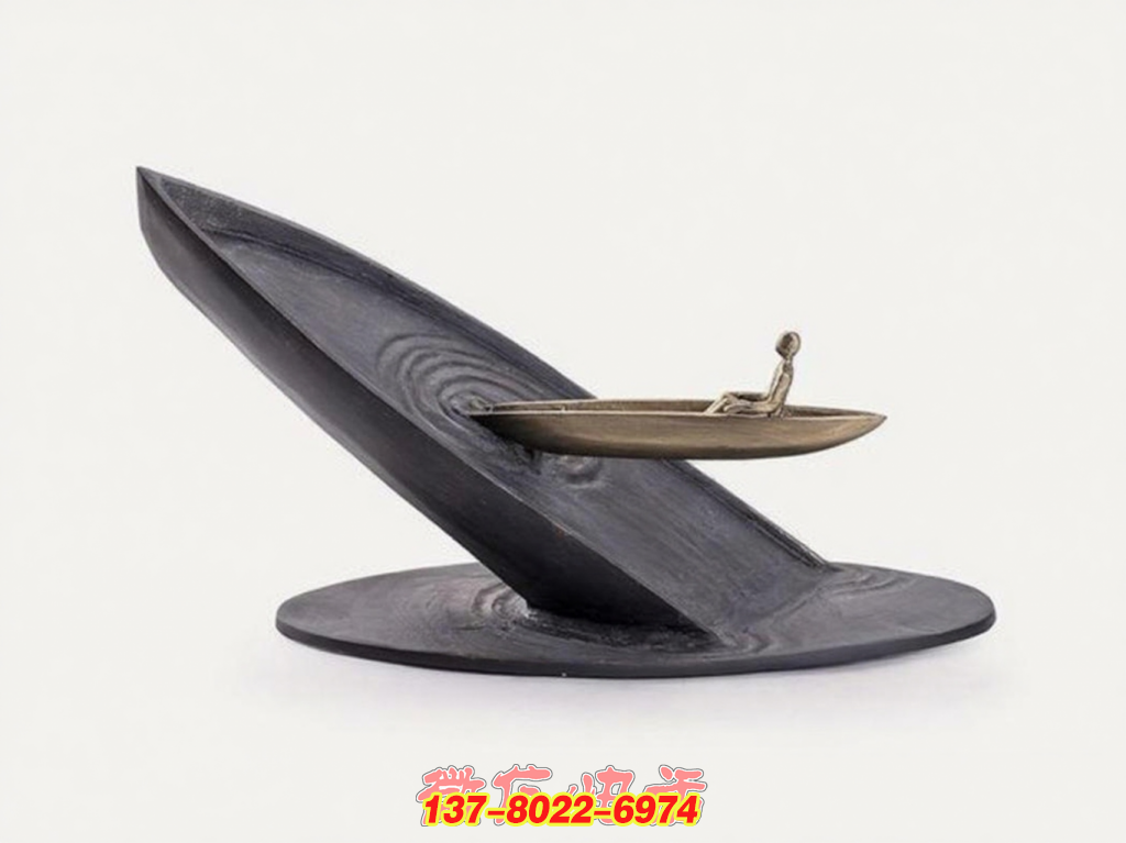 孤舟逸影：铜铸艺术景观中的诗意独游之境